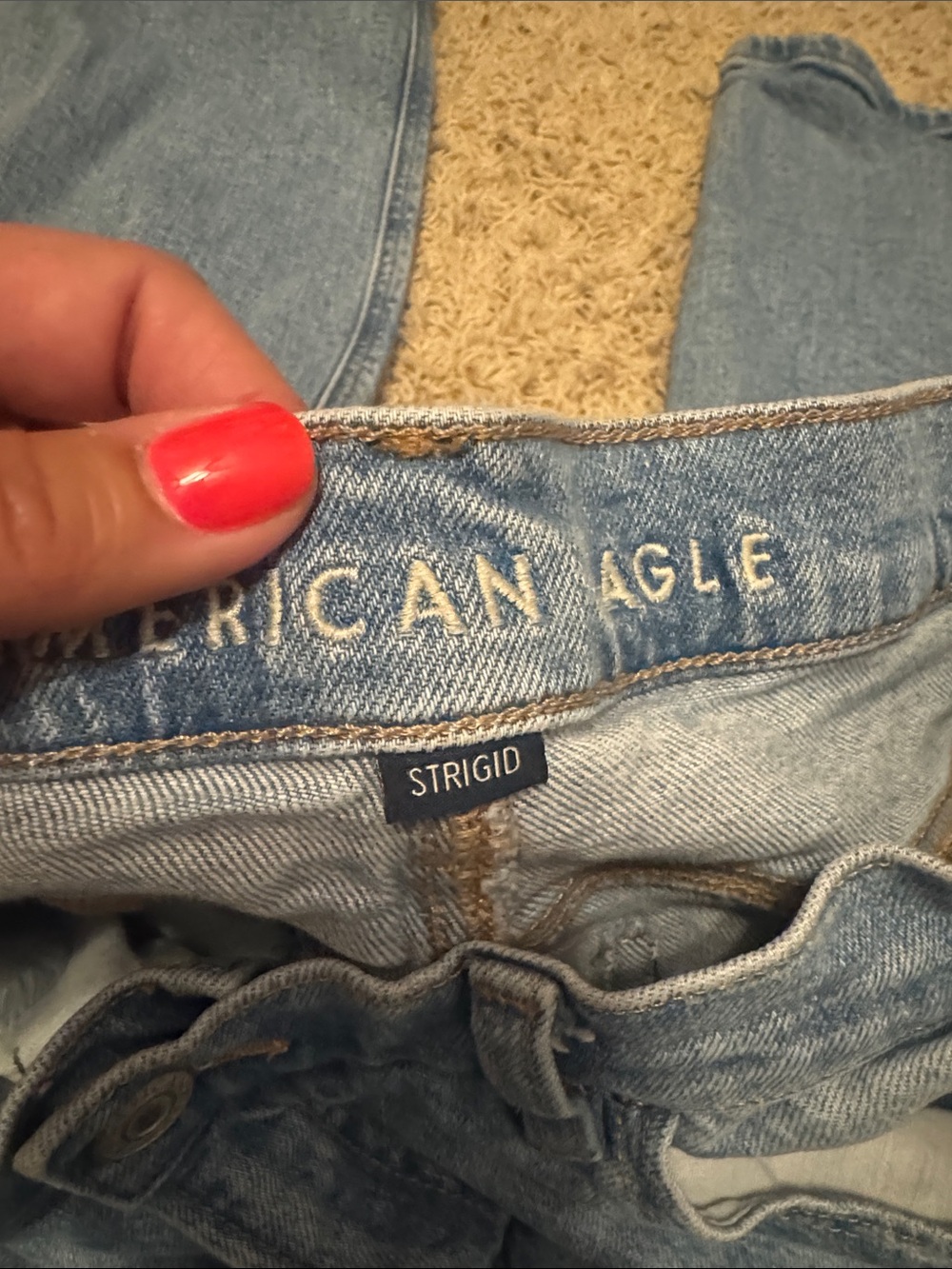 American Eagle Outfitters Light Wash Jeans - women’s Strigid - Picture 6 of 8
